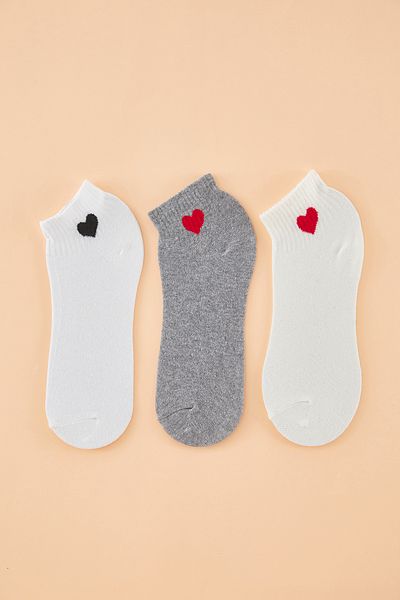 Trendyol Collection Weiß-Graue 3er-Pack halblange Stricksocken mit Herzmuster THMSS25CO00009