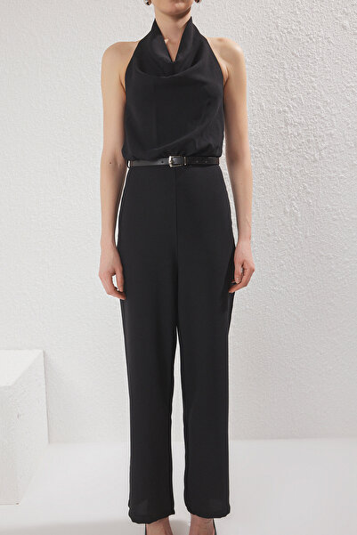 Trendyol Collection Černý pásek s klopou a širokým límcem TWOSS25TU00021