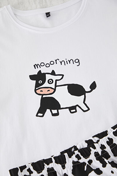 Trendyol Curve Σετ πλεκτές πιτζάμες με σχέδια Ecru Animal TBBSS25AI00066