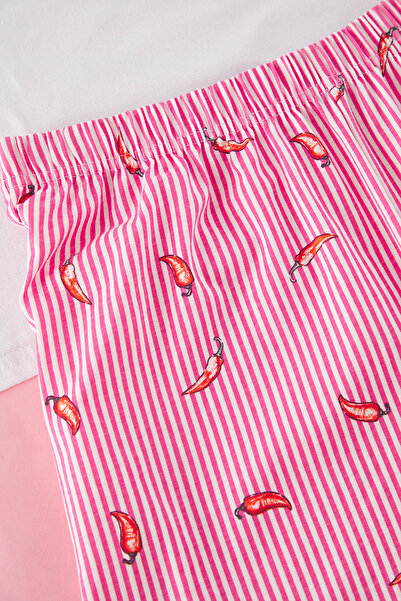 Trendyol Curve Ροζ 100% βαμβακερό ριγέ σορτς με σχέδιο πιπεριάς Πλεκτό Σετ Πιτζάμες TBBSS25AI00102