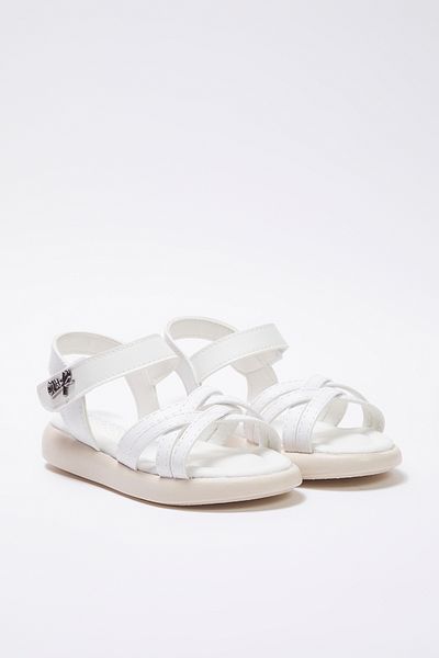 TRENDYOL SHOES TAKSS25SD00028 Modell Weiße Sandalen
