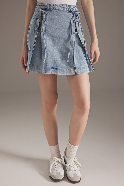 Trendyol Collection Blue Eyelet Lacing Detail Regular Waistline Mini Denim Skirt Twoss25Et00130