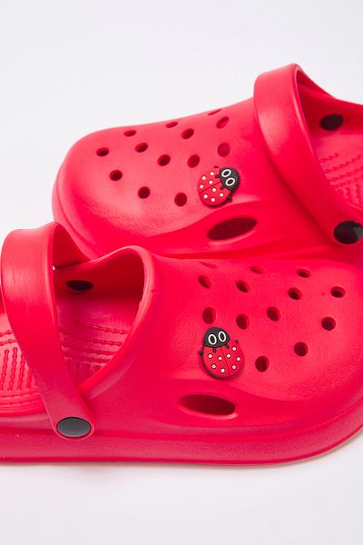 TRENDYOL SHOES Szandál