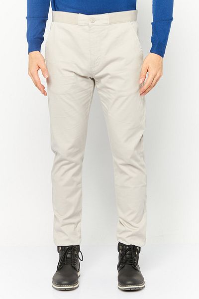 Levi's Men Regular Fit Solid Straight Leg Pants, Light Grey