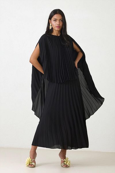 Setre Rochie neagră cu detaliu cu pliuri, cu croială relaxată, lungime midi, cu potrivire confortabilă