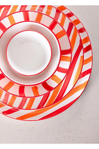 The Mia Joy Service Plate Red 30 cm