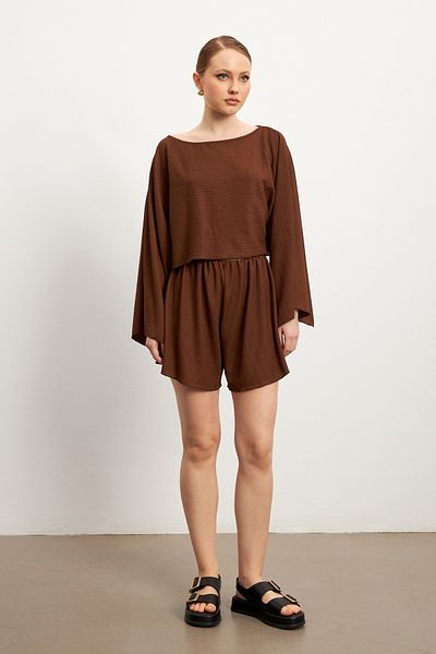MODAGEN Women's Brown Long Sleeve Crinkle Shorts Suit