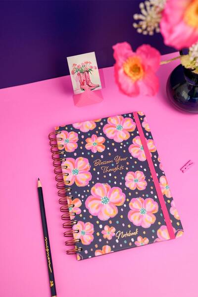 Matt Notebook A5 15x21 cm Spiralli Lastikli Düz, Çizgisiz Tarihsiz Not Defteri Çiçekler