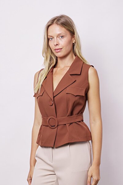 Jument Γυναικείο κομψό γιλέκο με κουμπιά με ζώνη και γιακά - ελαφρύ πιάτο λύκρα