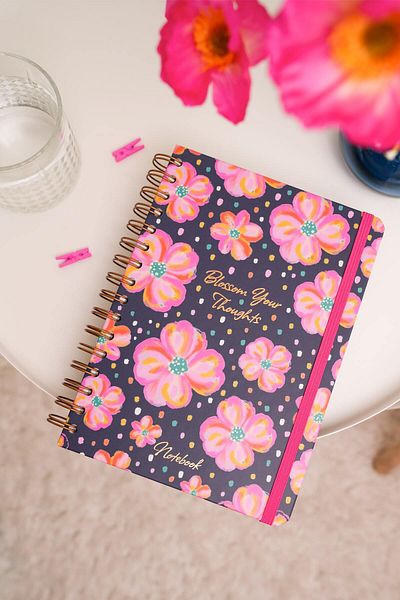 Matt Notebook A5 15X21 cm Spiral Elastic Plain, Unlined Undated Notepad Flowers