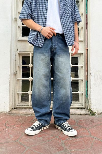 Flaw Wear Dark Blue Regular Jeans with Washed Detail