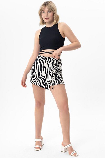 ŞİMAL Pantaloni scurți cu aspect de fustă cu dantelă pentru femei 240611   - 250052   -