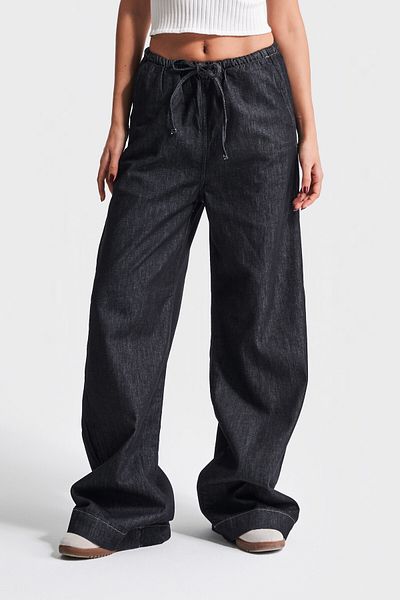 its basic Women's Black Water Wash Color 7W4-51 Comfortable Fabric 100% Cotton Loose Cut Denim