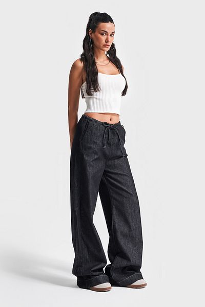 its basic Women's Black Water Wash Color 7W4-51 Comfortable Fabric 100% Cotton Loose Cut Denim