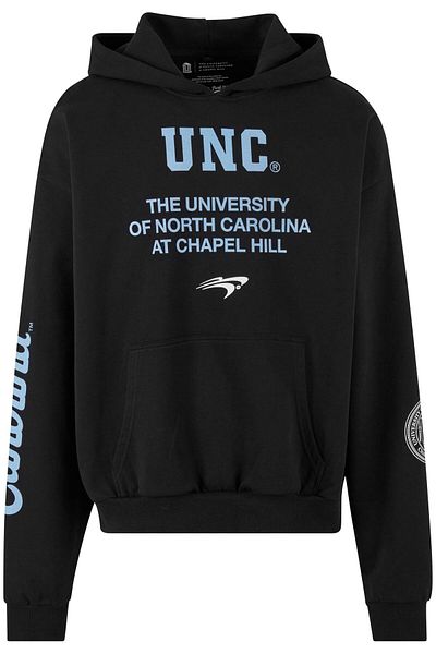 Upscale by Mister Tee Übergroßer Kapuzenpullover mit mehreren Logos aus North Carolina
