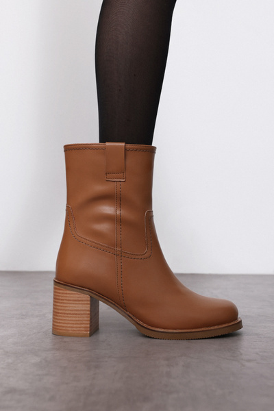 LUTVELIZADE Bot 2313 - Oval Burunlu Camel Kadın Bot