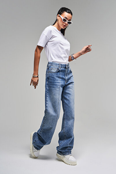 its basic Γυναικείο T-Shirt με λαιμόκοψη σε λευκό χρώμα S5