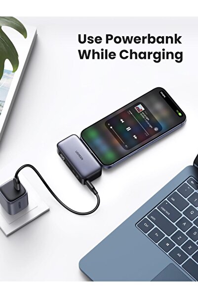 Ugreen بنك طاقة صغير مع حامل قابل للطي، موصل USB-C مدمج، بطارية 5000 مللي أمبير، 22.5 وات، مزدوج
