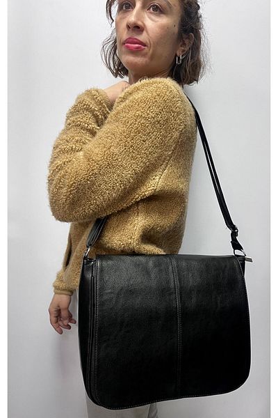 Akın Black Large Size Women's Bag - Clamshell Postman, Non-Peel Leather