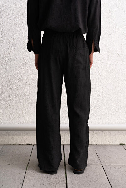 GIESTO Black Pants with Relaxed Cut Effect