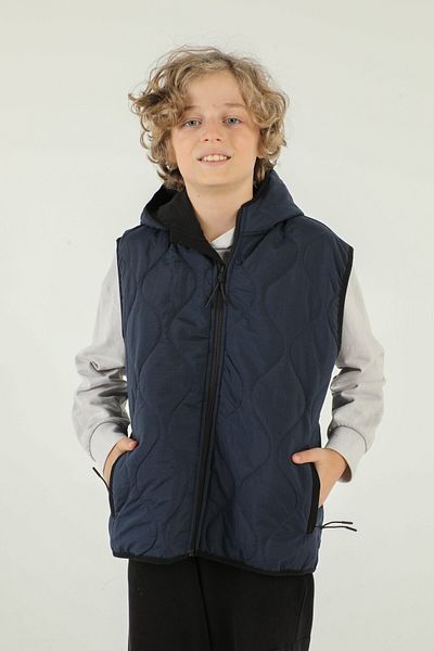 Black One Hooded Double Pocket Zipper Detailed Girl's Vest