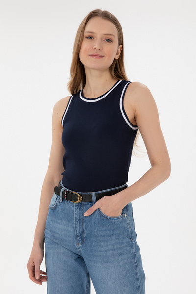 U.S. Polo Assn. Kadın Lacivert Kolsuz Bisiklet Yaka Tişört 50305857-VR033