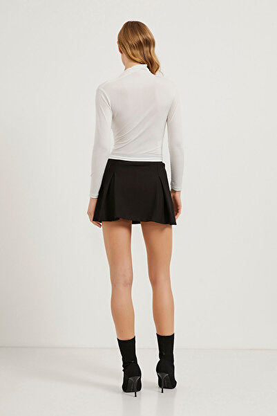 Arma Life Women's Gathered Long Sleeve Stand Collar Ecru Crop Blouse