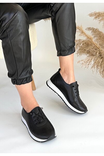 Erbilden Tone Siyah Cilt Bağcıklı Spor Ayakkabı