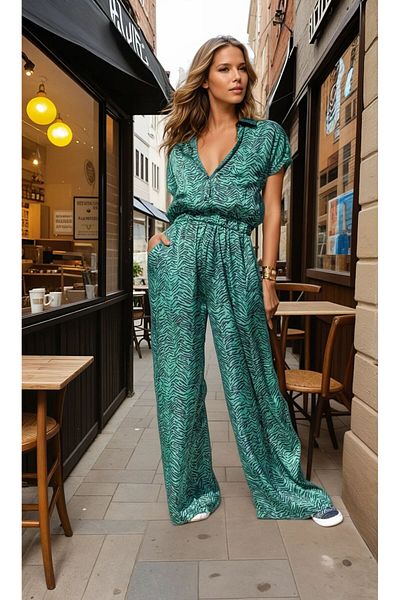 Yıldızistan Cămașă cu picioare largi în stil caftan pentru femei, satin și verde smarald