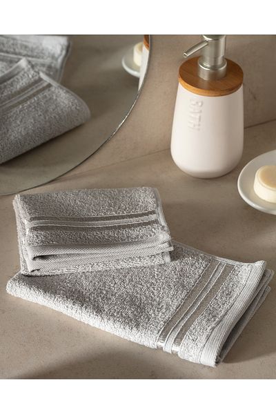 Madame Coco Maynor Border Flocked 2-Piece 100% Cotton Hand Towel - Light Gray