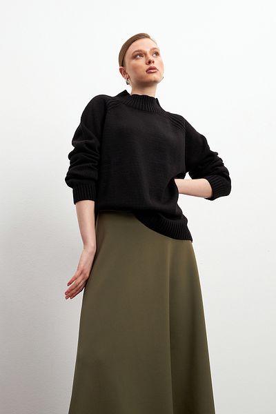 Bipantolon Pulover lung de bază cu guler vertical, negru, cu textura moale
