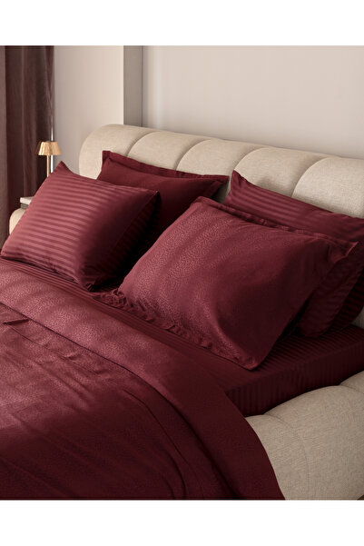 Madame Coco Auvergne Family Size Cotton Jacquard Satin Duvet Cover Set - Burgundy