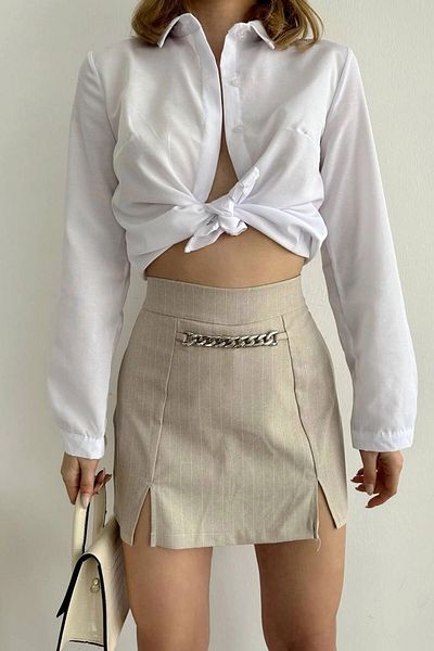 bacc Women's Beige Chain Detailed Slit Shorts Skirt Bchn- 2525271