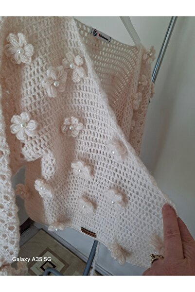 RENKLERİM MODAEVİ Kadın Hırka Krem  Papatya detaylı kuruvaze