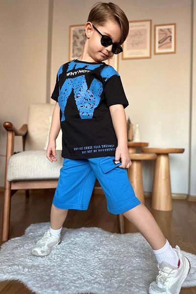 Riccotarz Boy's W Letter Why Not εμπριμέ T-Shirt Μπλε σορτς κοστούμι