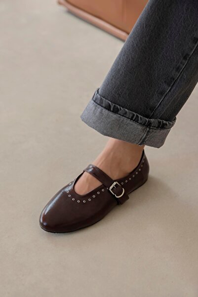 STRASWANS Women's Crinkled Leather Ballerinas Claret Red