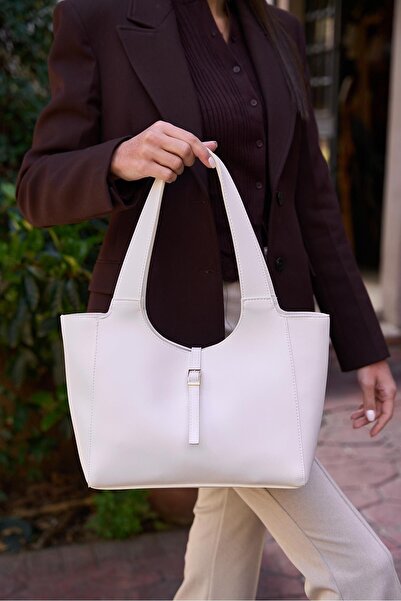 Madamra Bílá dámská kabelka do ruky a přes rameno s tenkou přezkou na opasek