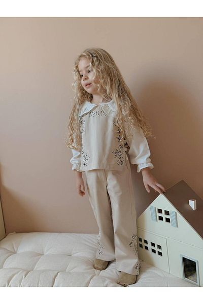 le petit sole Girl's Pants, Vest and Shirt Embroidered 3-Piece Set