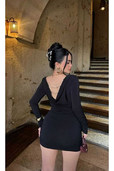 aytenli Crew Neck Backless Mini Length Sandy Dress with Chain Accessories