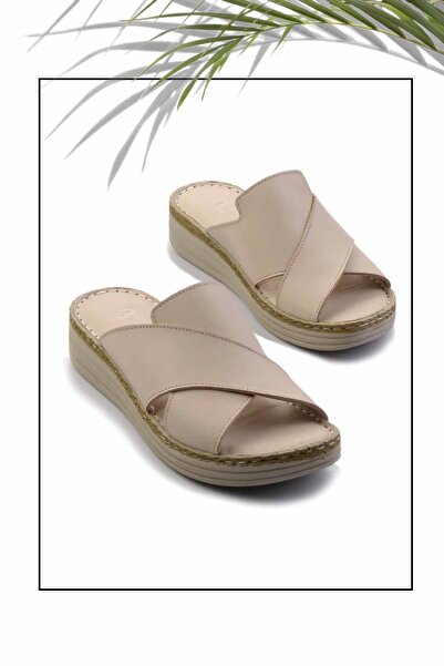 Bambi Beige Genuine Leather Women's Slippers K04281030203