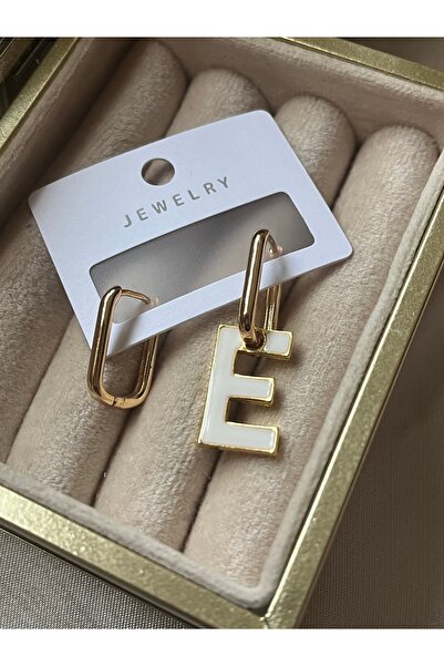 AychaAksesuar Çelik dikdörtgen model E harfli beyaz mineli çelik harf küpe