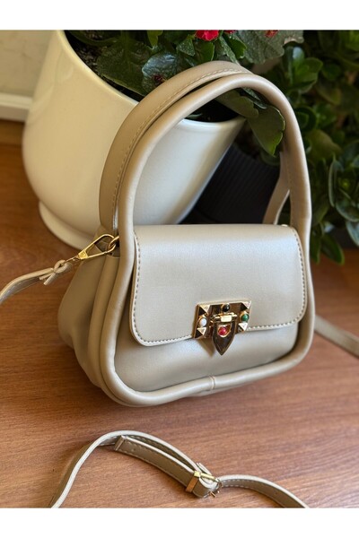 ZEYS Women's Shoulder Bag with Colorful Lock Detail