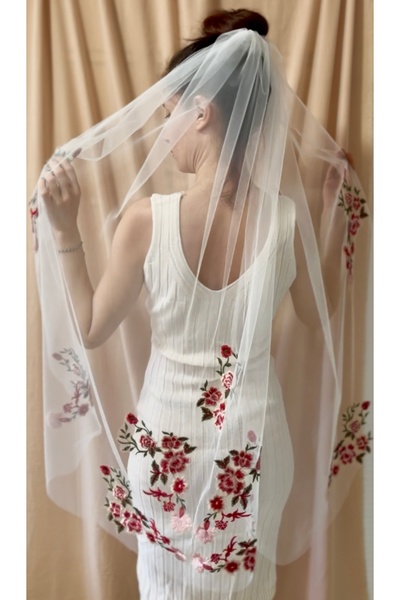 VENÜS MODA by Pınar Voal colorat cu flori de guipură, voal cu pieptene de 1 m...