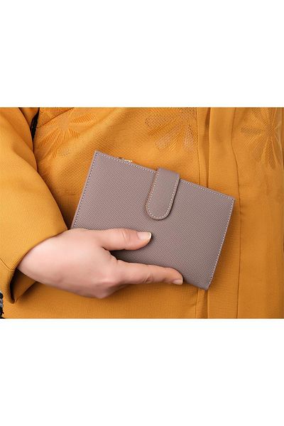 Bagacar Стилен дамски портфейл с закопчалка от норка и цип