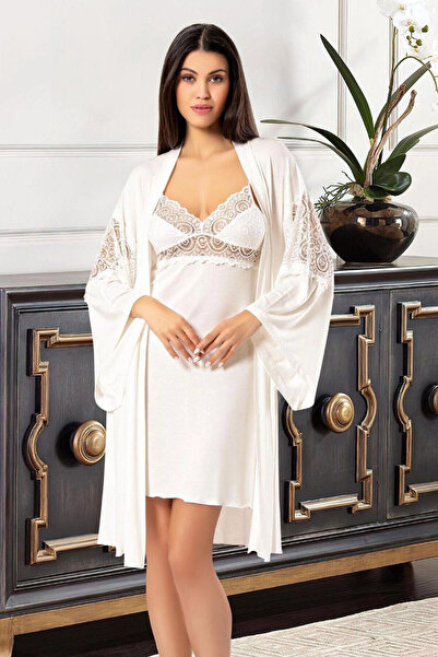 bacc Set de cămașă de noapte și halat de damă cu detaliu din dantelă ecru BCA...