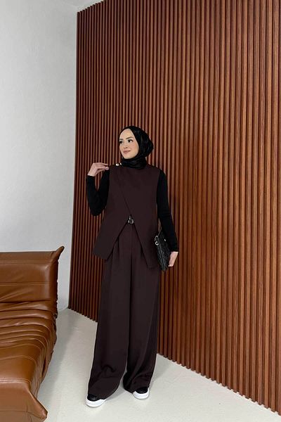 Melike Tatar Brown Button Detailed Crepe Vest 32-2302