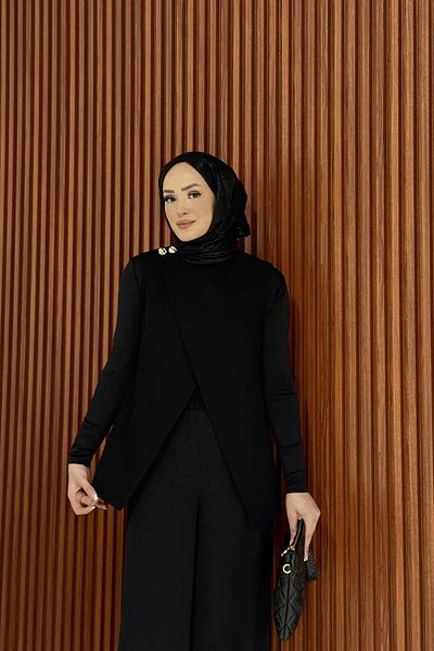 Melike Tatar Black Button Detailed Crepe Vest 32-2302