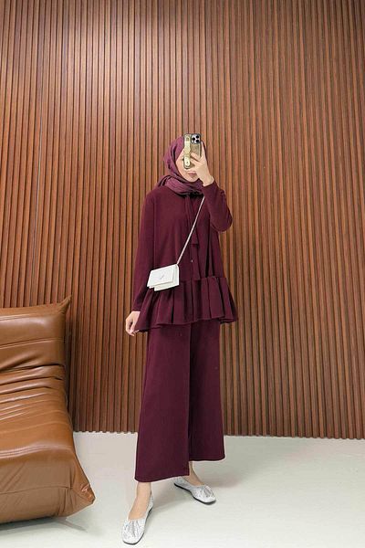 Melike Tatar 6-694 Model Burgundy Ruffle Suit