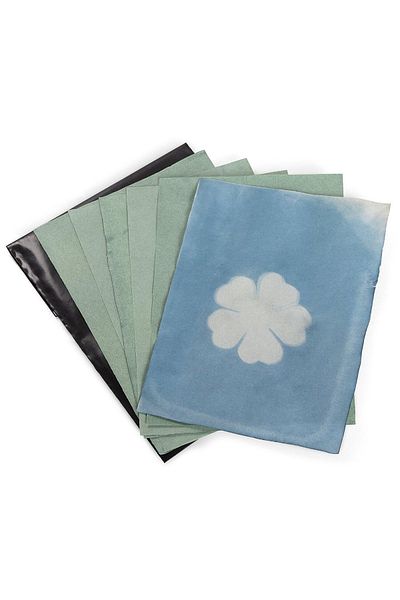 TOBAR Creative Experiments - Solar Paper