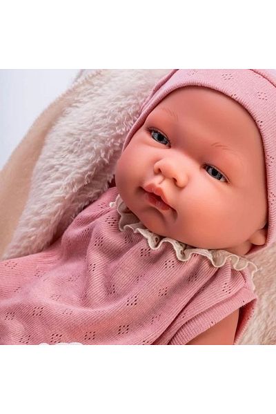 Asivil S.L. Bebelus Maria cu Costumas Roz si Paturica Bej 43cm